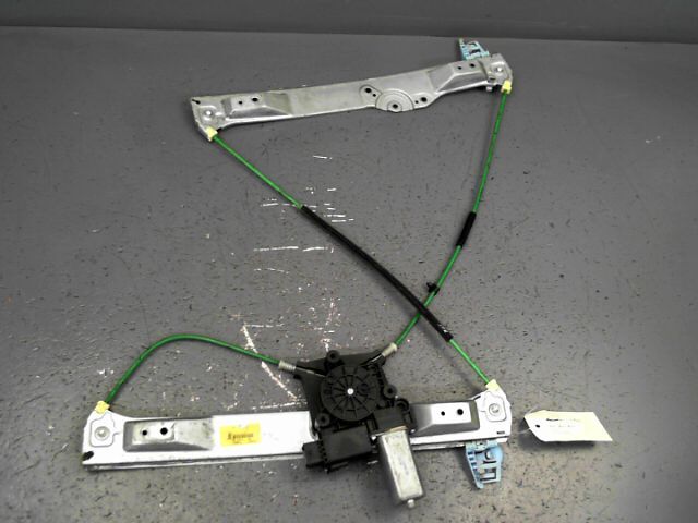 Leve vitre electrique avant gauche OPEL CORSA 1.2 Twinport 85ch Edition Essence - 1