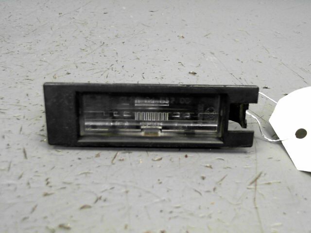 Eclairage de plaque OPEL CORSA 1.2 Twinport 85ch Edition Essence - 1