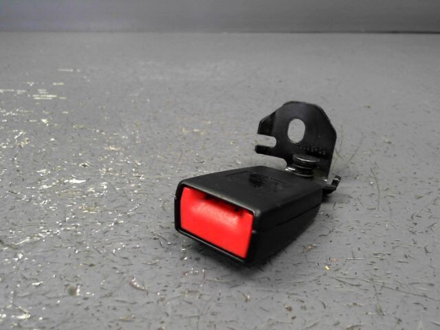 Attache ceinture arriere droit OPEL CORSA Diesel - 1