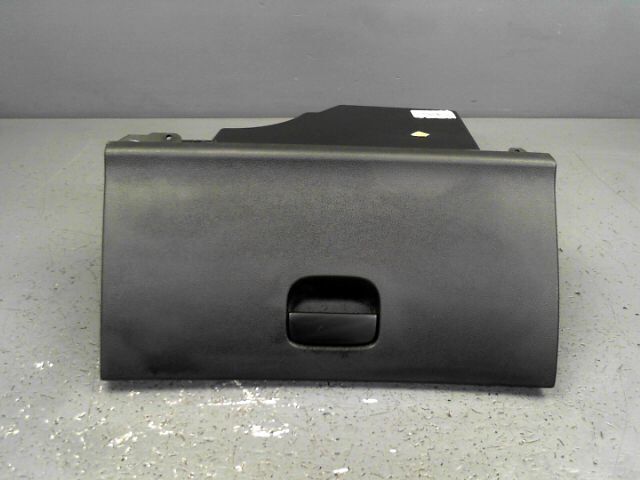 Boite a gants PEUGEOT 308 Diesel - 1