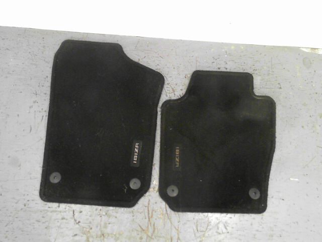 Tapis de sol SEAT IBIZA 1.2 TDi 75ch CR FAP Diesel - 1