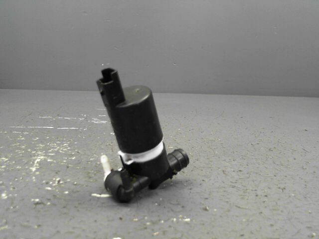 Pompe lave glace avant RENAULT MEGANE 1.5 dCi 110ch FAP  Energy Dynamique Diesel - 1