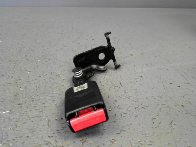 Attache ceinture arriere droit RENAULT MEGANE 1.5 dCi 110ch FAP  Energy Dynamique Diesel - 1