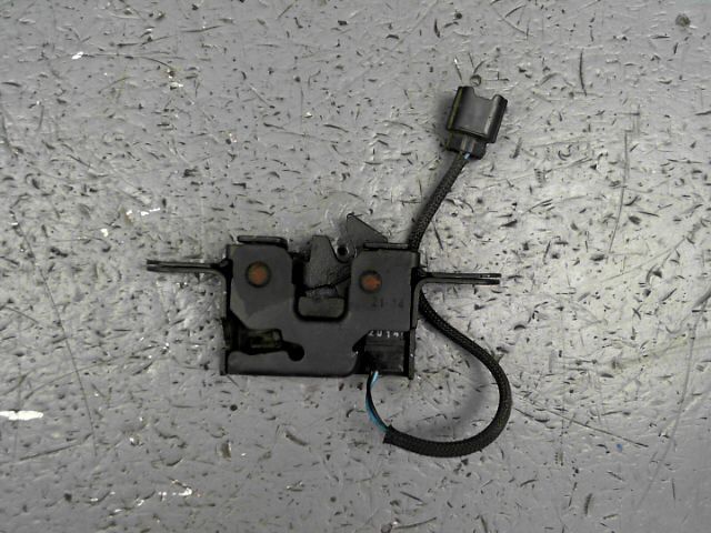 Serrure de capot RENAULT MEGANE 1.5 dCi 110ch FAP  Energy Dynamique Diesel - 1