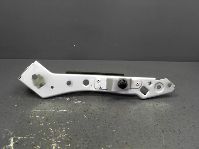 Support de phare gauche (tôle) RENAULT MEGANE 1.5 dCi 110ch FAP  Energy Dynamique Diesel - 1