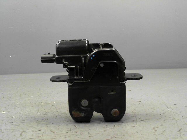 Serrure de hayon RENAULT MEGANE 1.5 dCi 110ch FAP  Energy Dynamique Diesel - 1