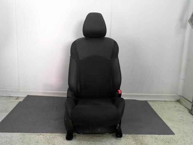 Siege avant droit NISSAN JUKE 1.2i DIG-T 115ch N-Tec Essence - 1
