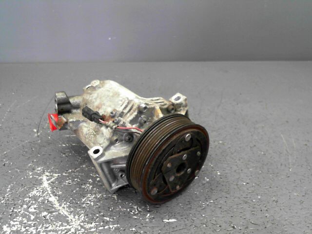 Compresseur clim NISSAN JUKE 1.2i DIG-T 115ch N-Tec Essence - 1