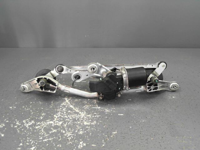 Mecanisme essuie glace avant NISSAN JUKE 1.2i DIG-T 115ch N-Tec Essence - 1