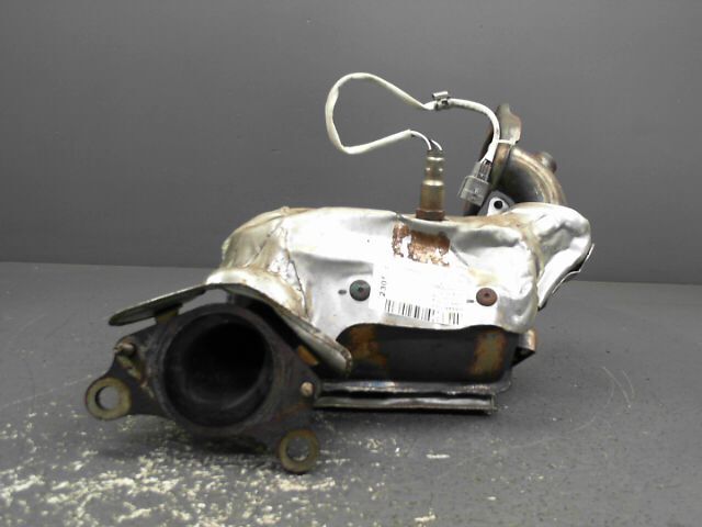 Catalyseur (echappement) NISSAN JUKE 1.2i DIG-T 115ch N-Tec Essence - 1