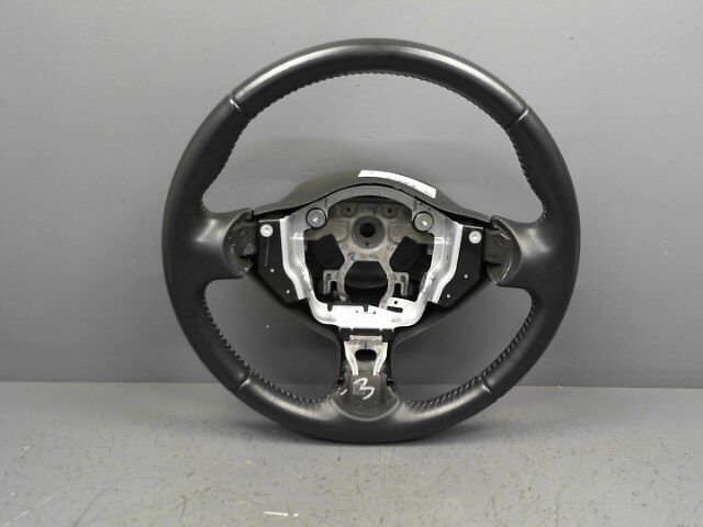 Volant NISSAN JUKE 1.2i DIG-T 115ch N-Tec Essence - 1