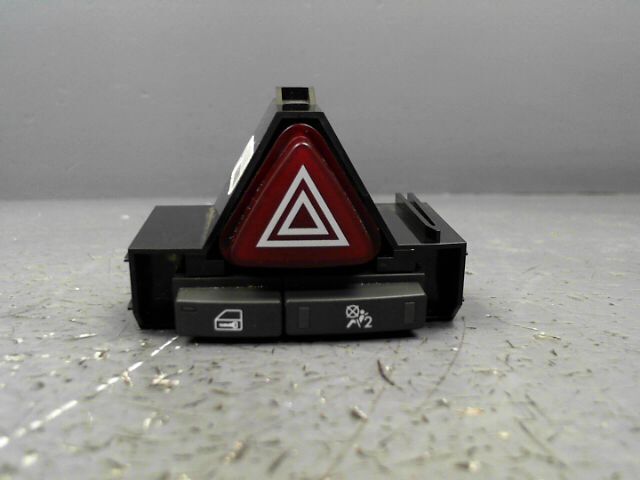 Bouton de warning OPEL CORSA 1.3 CDTi 75ch Graphite Diesel - 1