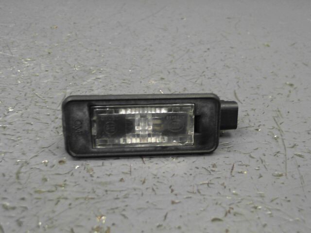 Eclairage de plaque PEUGEOT 2008 Diesel - 1