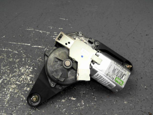 Mecanisme essuie glace arriere RENAULT CLIO Confort Authentique 1.5 dCi 80 Diesel - 1