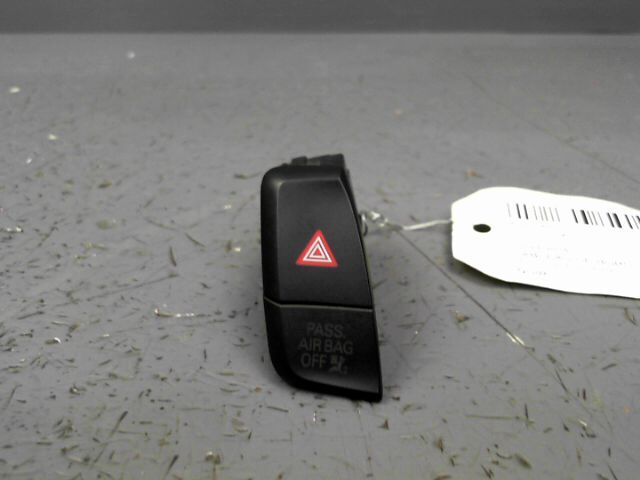 Bouton de warning AUDI A5 Diesel - 1