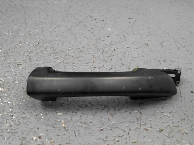 Poignee porte avant gauche VOLKSWAGEN GOLF 1.6 TDi 105 FAP CR Trend Diesel - 1