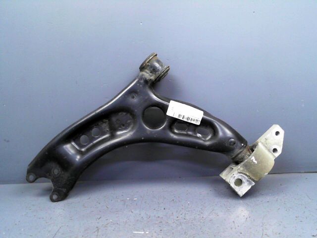 Triangle avant gauche VOLKSWAGEN GOLF 1.6 TDi 105 FAP CR Trend Diesel - 1