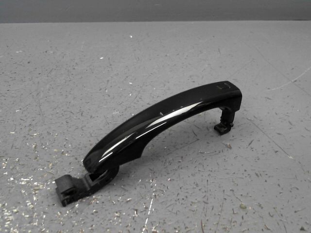 Poignee porte avant gauche AUDI A1 Diesel - 1