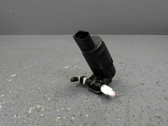 Pompe lave glace avant AUDI A1 Diesel - 1