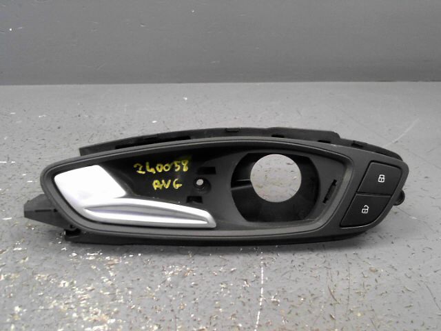 Poignee interieur avant gauche AUDI A1 Diesel - 1