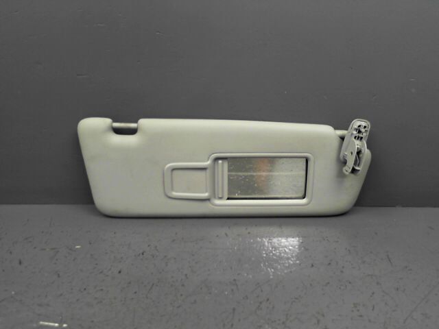Pare soleil droit AUDI A1 Diesel - 1