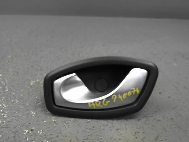 Poignee interieur arriere gauche RENAULT CLIO  - 1