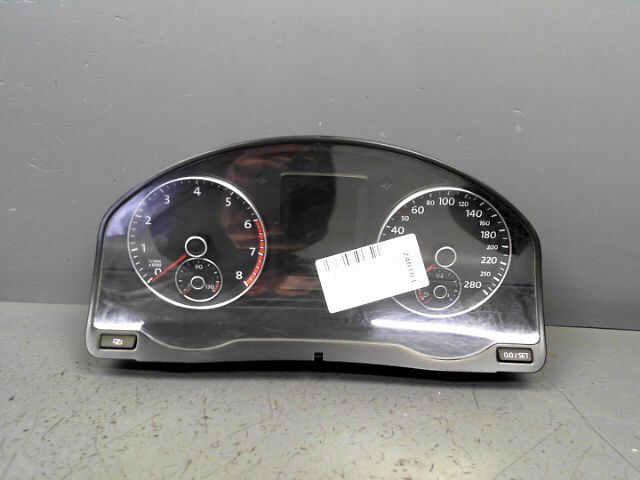 Compteur VOLKSWAGEN SCIROCCO Essence - 1