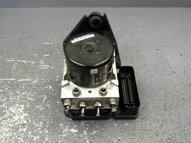 Bloc ABS (freins anti-blocage) VOLKSWAGEN SCIROCCO Essence - 1