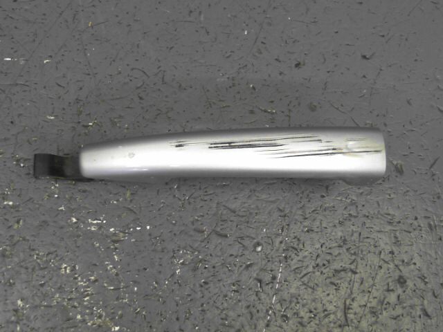 Poignee porte avant droit PEUGEOT PARTNER 1.6 HDi 90 Loisirs Diesel - 1