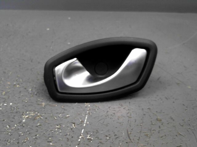 Poignee interieur arriere gauche RENAULT CAPTUR Diesel - 1