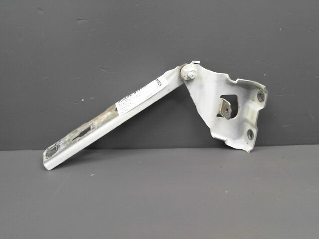 Charniere de capot AUDI A4 2.0 TDi 143ch DPF Diesel - 1