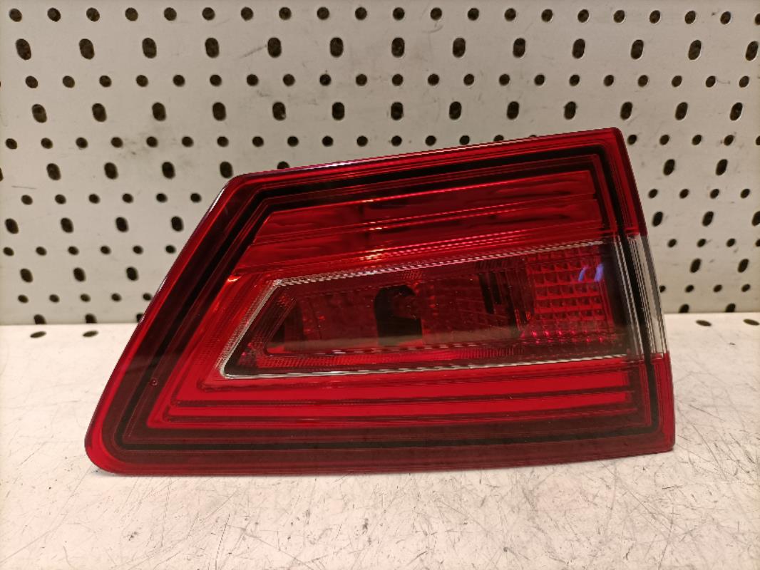 Feu arriere secondaire gauche (feux) RENAULT CLIO 4 PHASE 1  - 1