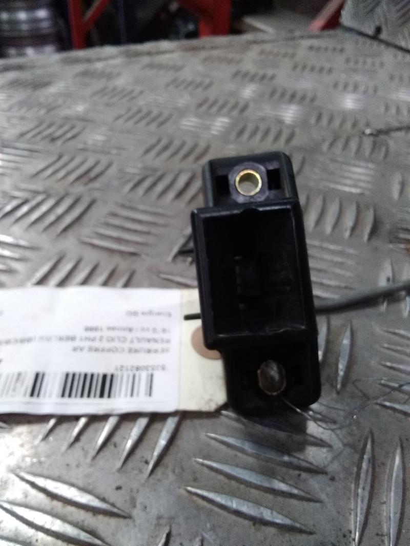 Serrure de coffre RENAULT CLIO 2 PHASE 1  - 1