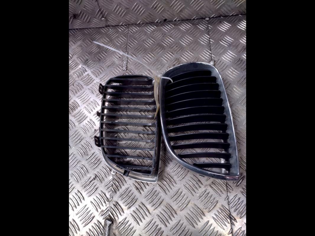 Calandre BMW SERIE 1 E81  - 1
