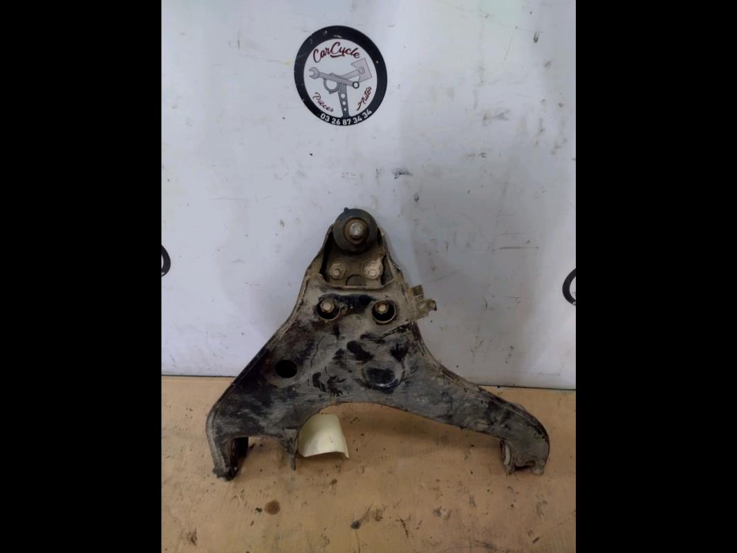 Triangle avant droit MITSUBISHI L 200 2  - 1