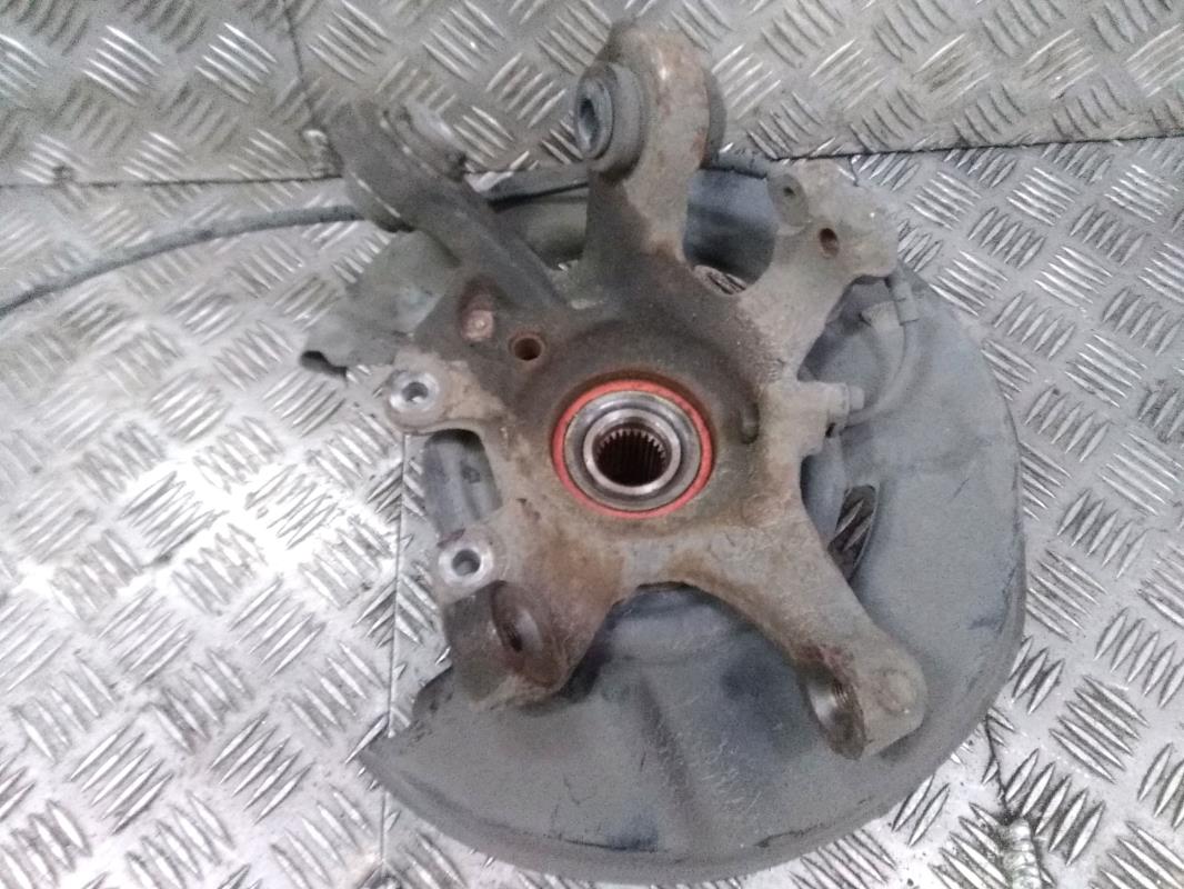 Moyeu arriere gauche BMW SERIE 1 E87 PHASE 1  - 1