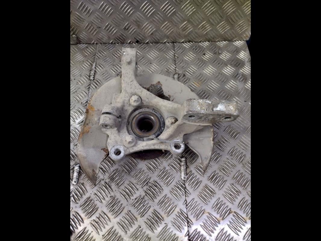 Moyeu avant gauche SAAB 9.3 2 SPORT SEDAN PHASE 1  - 1