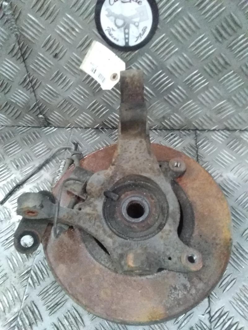 Moyeu avant gauche RENAULT LAGUNA 1 PHASE 2  - 1