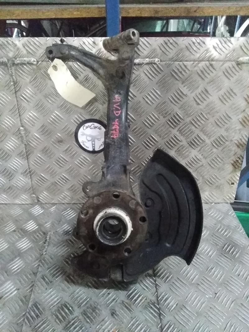Moyeu avant droit AUDI A6 2 AVANT PHASE 1 BREAK  - 1