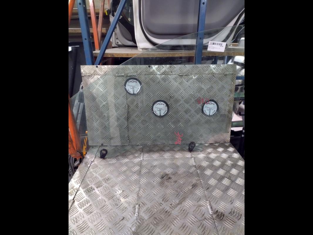Vitre avant droit RENAULT CLIO 3 PHASE 2  - 1