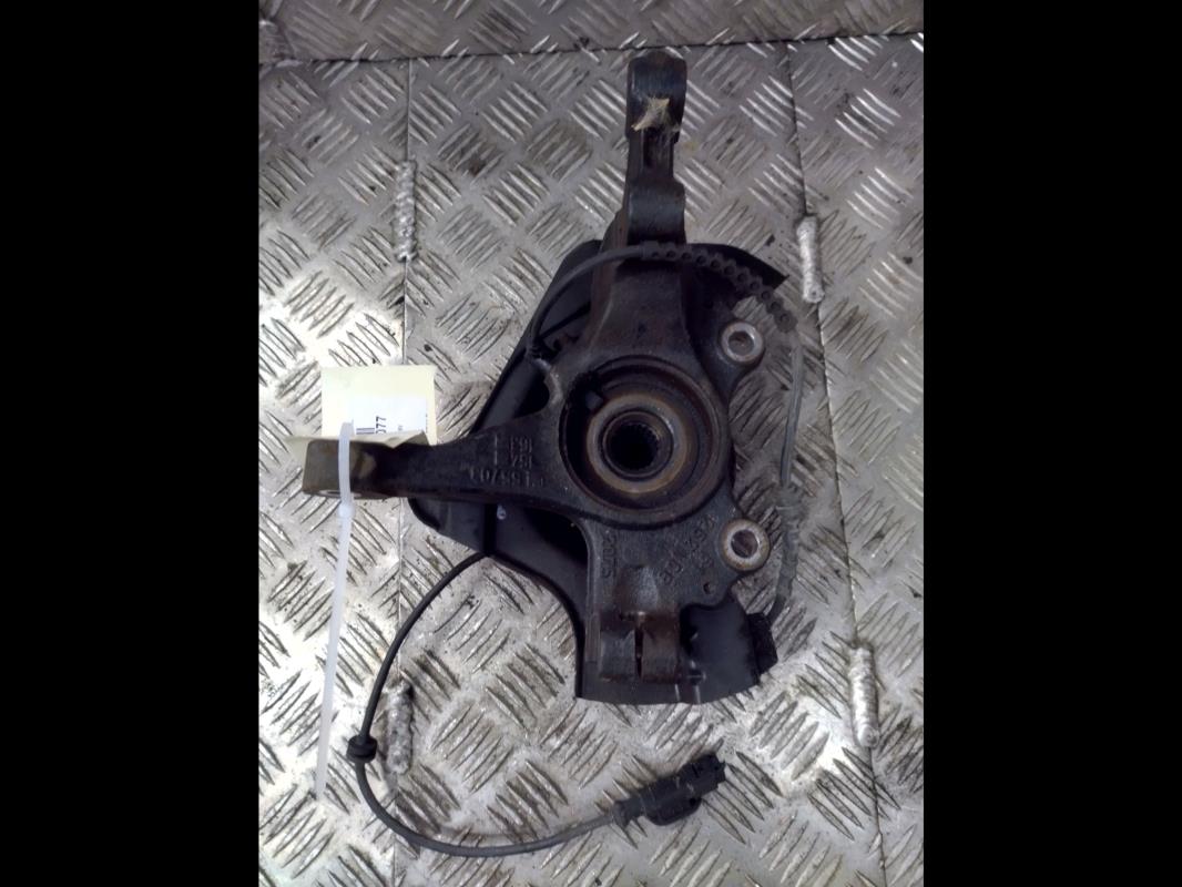 Moyeu avant gauche OPEL CORSA D PHASE 1  - 1