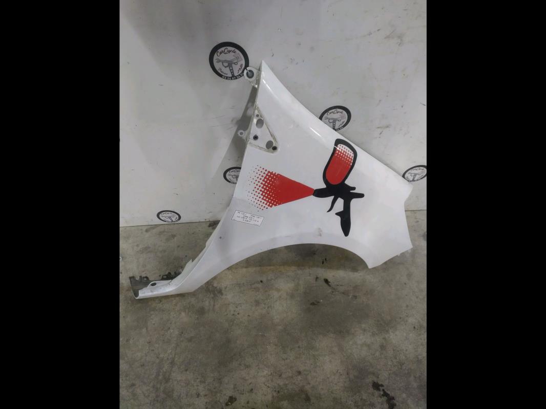 Aile avant droit RENAULT CLIO 3 PHASE 1  - 1
