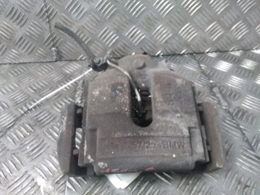 Etrier avant gauche (freinage) BMW X3 E83 PHASE 1  - 1