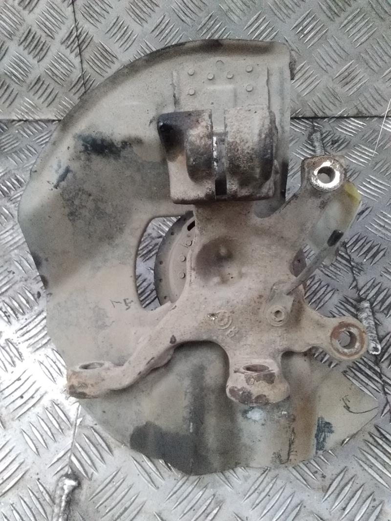 Moyeu avant droit BMW SERIE 3 E46 PHASE 2  - 1