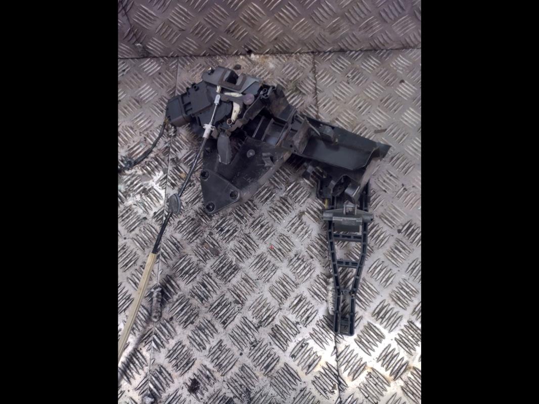 Serrure avant gauche FORD FOCUS 2 PHASE 1  - 1