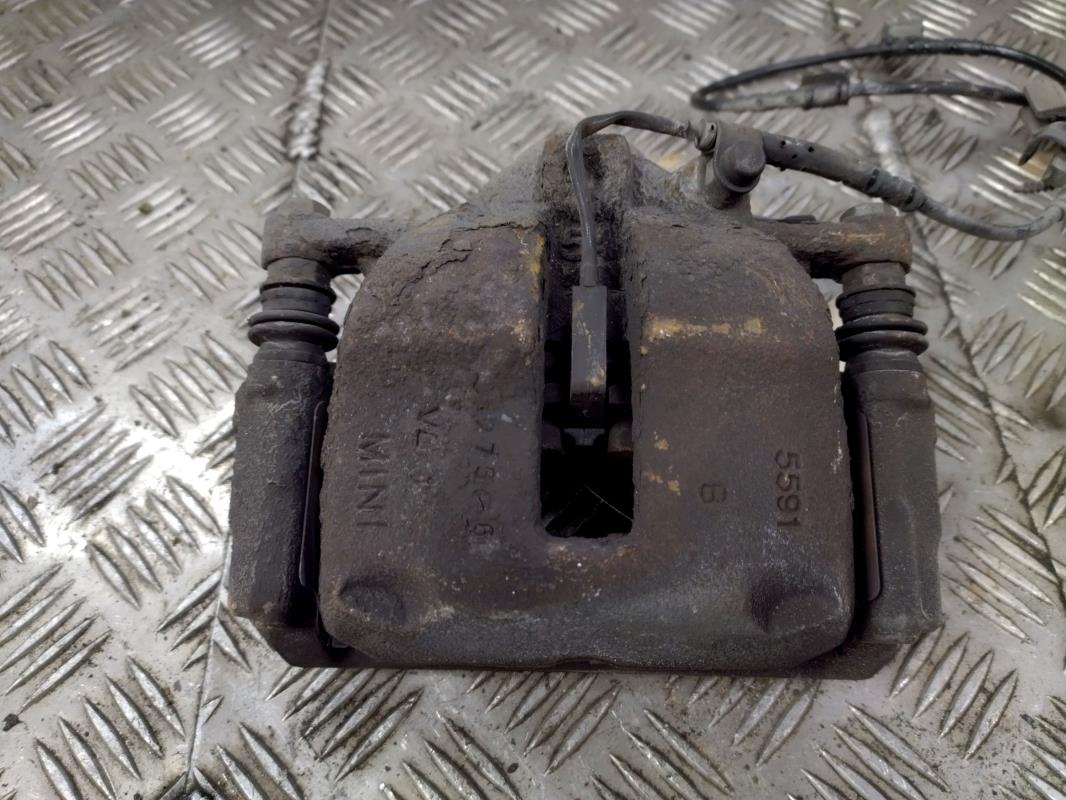 Etrier avant gauche (freinage) MINI MINI 2 R56 PHASE 1  - 1