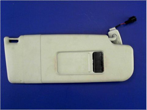 Pare soleil droit VOLKSWAGEN GOLF V 2003-2009 Diesel - 1