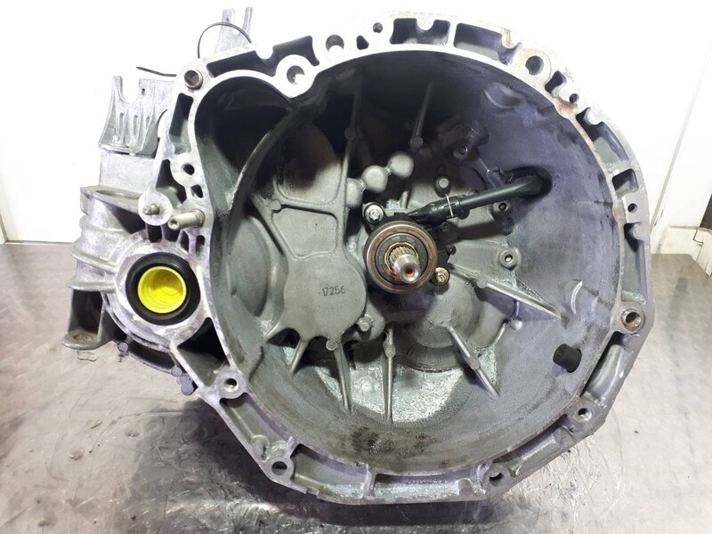 Boite de vitesses RENAULT MEGANE II BERLINA 3P Confort Authentique Diesel - 1