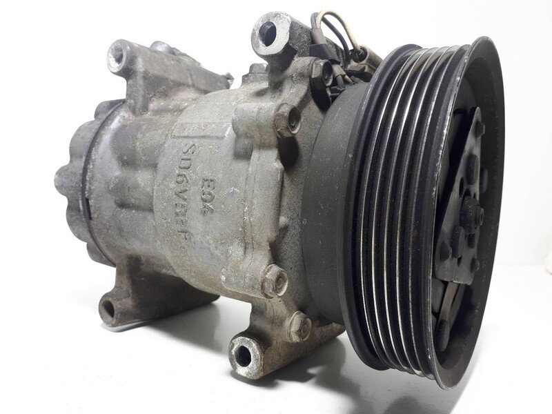 Compresseur clim RENAULT CLIO II FASE II (B/CB0) Societe Generique Diesel - 1