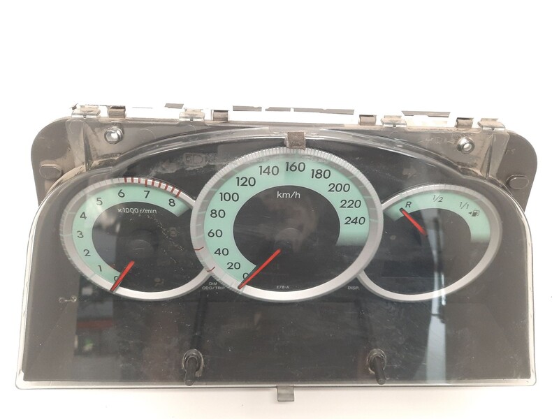 Compteur TOYOTA COROLLA VERSO (R1) 1.8 Luna Essence - 1